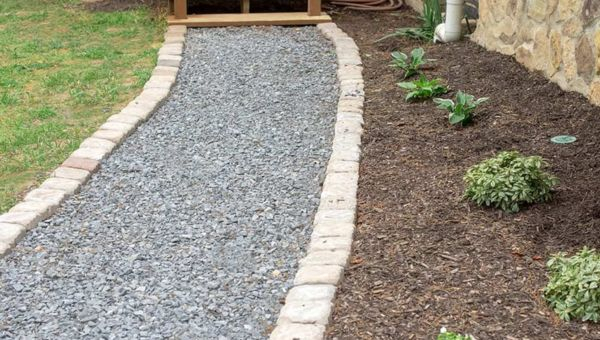 Quick Guide to Making a Gravel Pathway